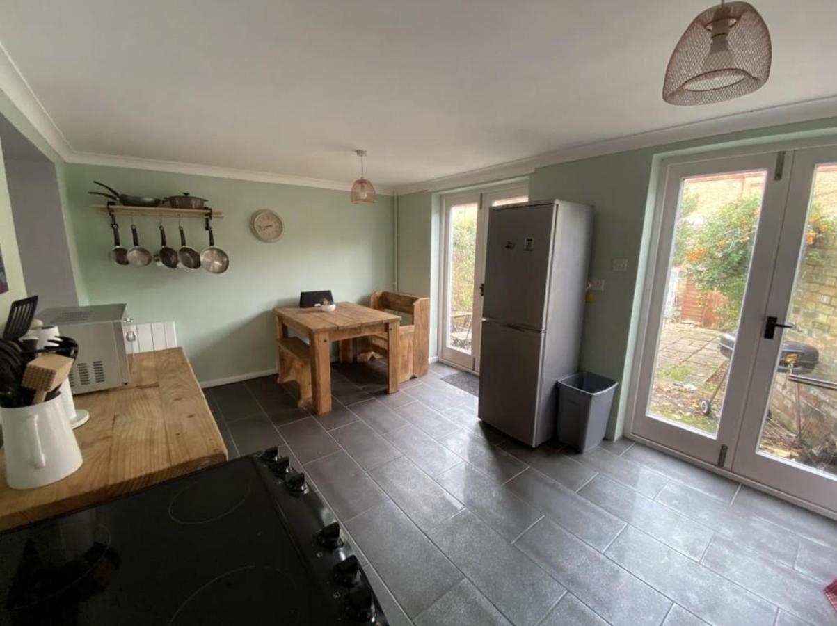 Charming Town Centre Character Cottage With Parking สโตว์มาร์เก็ต ภายนอก รูปภาพ