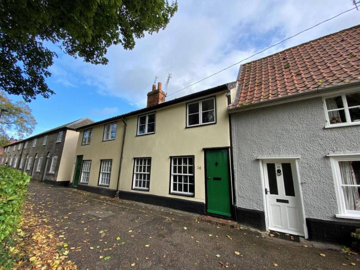 Charming Town Centre Character Cottage With Parking สโตว์มาร์เก็ต ภายนอก รูปภาพ